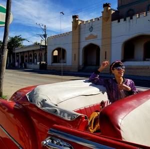 Meet your Posher, Samiha